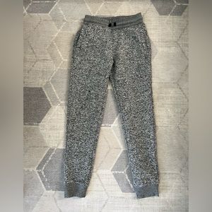 Boys size 16 jogger sweat pants.